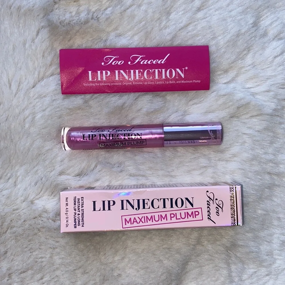 Too Faced Lip Injection Maximum Plump Extra Strength Hydrating Lip Plumper gloss